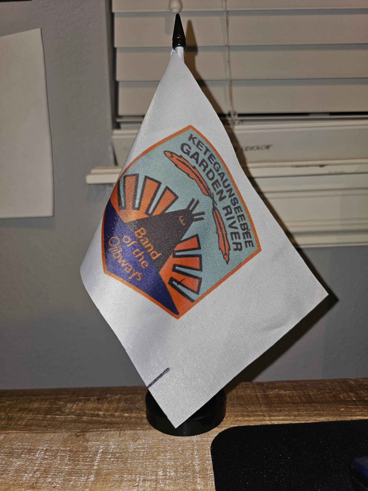 Ketegaunseebee Garden River First Nation Tabletop Flag – authentic First Nations indigenous flag