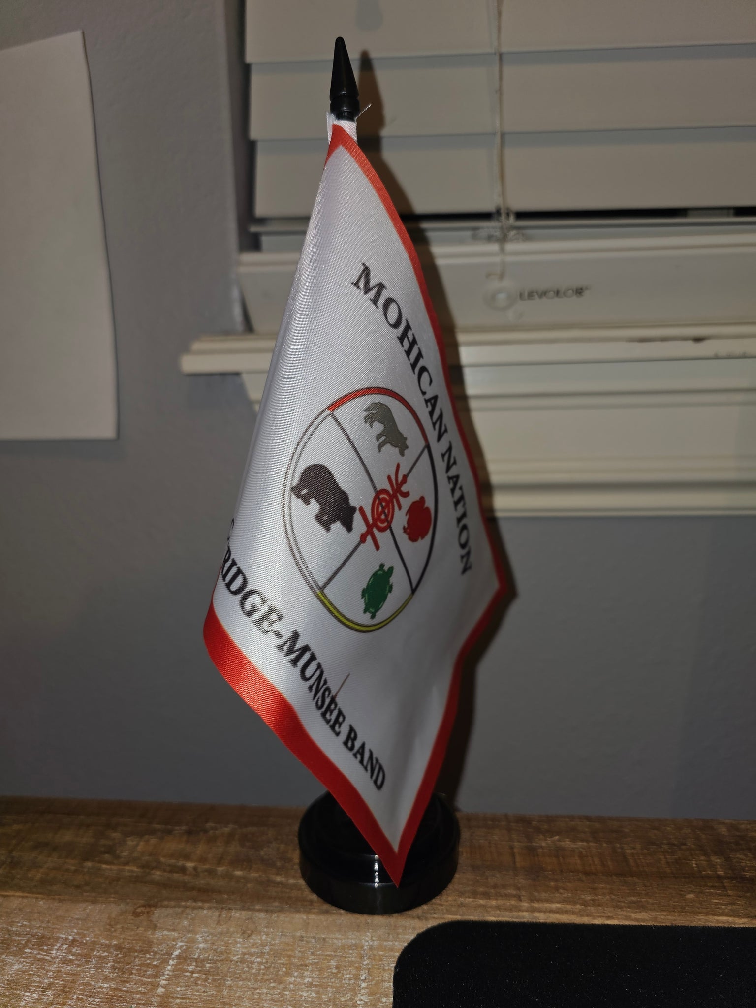 Mohican Nation - Stockbridge-Munsee Band Tabletop Flag – authentic Native American tribal flag